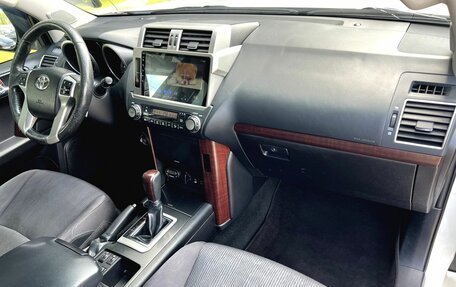 Toyota Land Cruiser Prado 150 рестайлинг 2, 2013 год, 2 890 000 рублей, 14 фотография