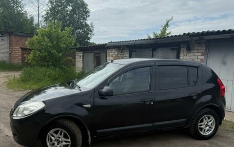 Renault Logan I, 2011 год, 375 000 рублей, 2 фотография