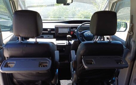 Honda Stepwgn IV, 2015 год, 1 650 000 рублей, 13 фотография
