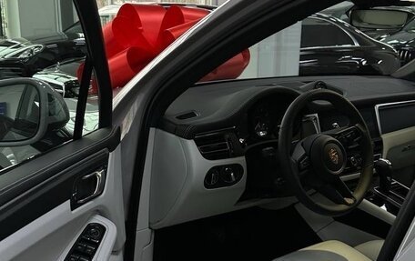 Porsche Macan I рестайлинг, 2022 год, 9 700 000 рублей, 2 фотография