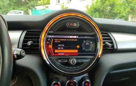 MINI Hatch, 2020 год, 1 900 000 рублей, 11 фотография