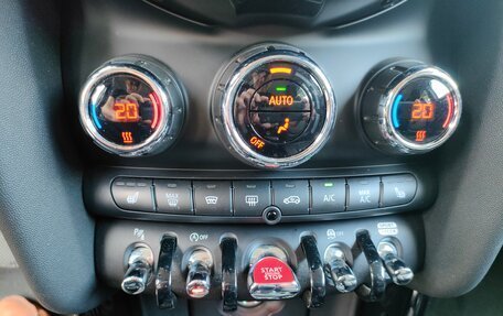 MINI Hatch, 2020 год, 1 900 000 рублей, 12 фотография