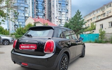 MINI Hatch, 2020 год, 1 900 000 рублей, 4 фотография