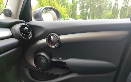 MINI Hatch, 2020 год, 1 900 000 рублей, 15 фотография