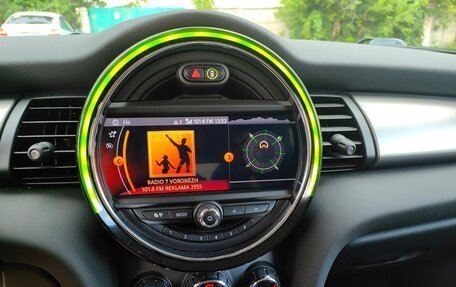 MINI Hatch, 2020 год, 1 900 000 рублей, 22 фотография