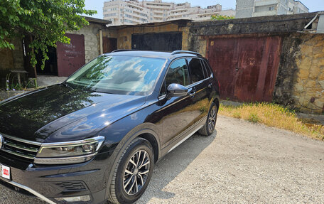 Volkswagen Tiguan II, 2018 год, 2 850 000 рублей, 3 фотография
