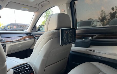 BMW 7 серия, 2012 год, 1 400 000 рублей, 20 фотография