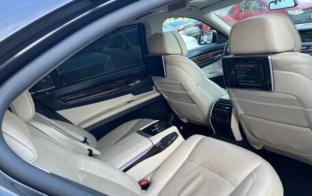 BMW 7 серия, 2012 год, 1 400 000 рублей, 23 фотография