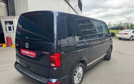 Volkswagen Multivan T6 рестайлинг, 2020 год, 6 200 000 рублей, 3 фотография