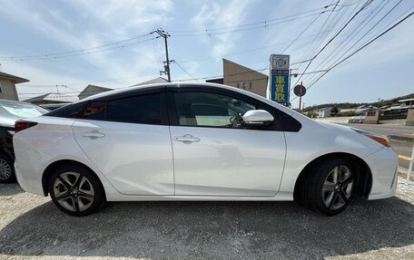Toyota Prius IV XW50, 2022 год, 1 900 334 рублей, 3 фотография