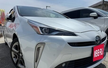 Toyota Prius IV XW50, 2022 год, 1 900 334 рублей, 2 фотография