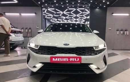 KIA K5, 2020 год, 2 500 000 рублей, 2 фотография