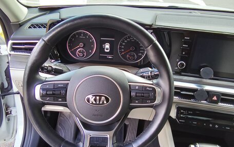 KIA K5, 2020 год, 2 500 000 рублей, 30 фотография