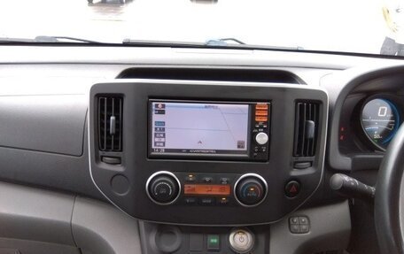 Nissan NV200, 2015 год, 1 398 000 рублей, 2 фотография