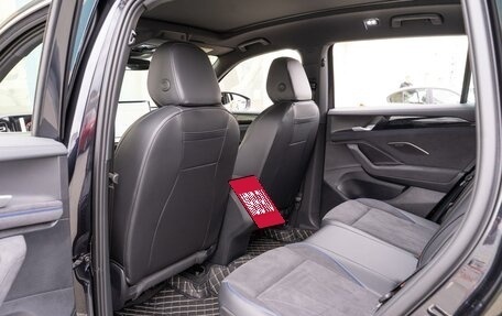 Volkswagen Tiguan, 2024 год, 4 749 000 рублей, 11 фотография
