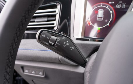 Volkswagen Tiguan, 2024 год, 4 749 000 рублей, 18 фотография