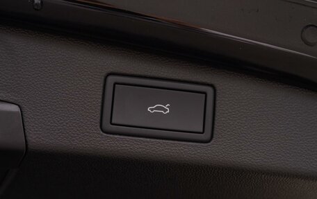 Volkswagen Tiguan, 2024 год, 4 749 000 рублей, 25 фотография