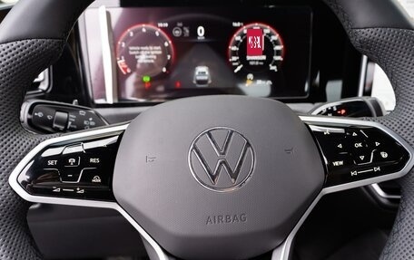 Volkswagen Tiguan, 2024 год, 4 749 000 рублей, 17 фотография
