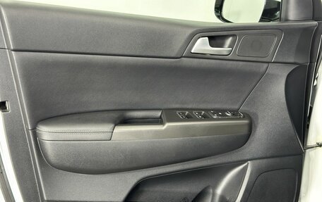 KIA Sportage IV рестайлинг, 2018 год, 1 960 000 рублей, 8 фотография