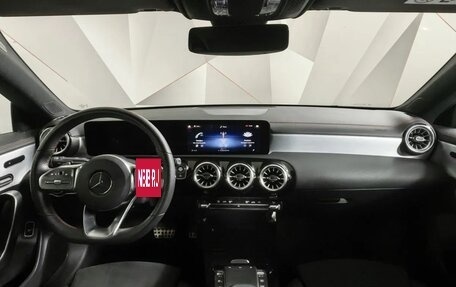 Mercedes-Benz CLA, 2021 год, 3 595 000 рублей, 12 фотография