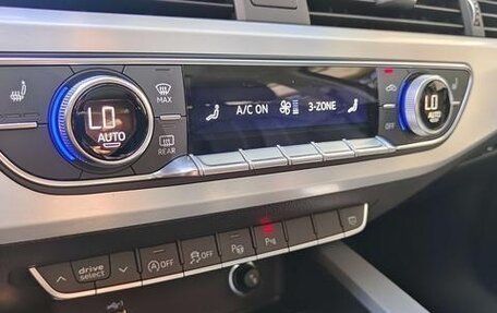 Audi A4, 2022 год, 3 000 000 рублей, 11 фотография