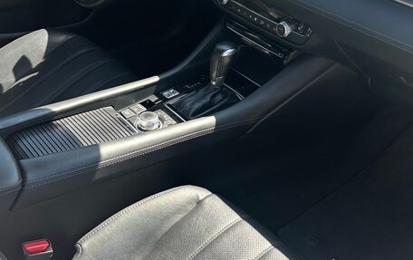 Mazda 6, 2020 год, 2 630 000 рублей, 14 фотография