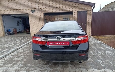 Toyota Camry, 2012 год, 1 800 000 рублей, 2 фотография