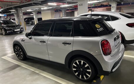 MINI Hatch, 2022 год, 2 030 000 рублей, 4 фотография