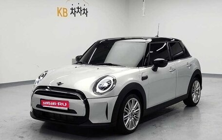 MINI Hatch, 2022 год, 1 900 000 рублей, 1 фотография