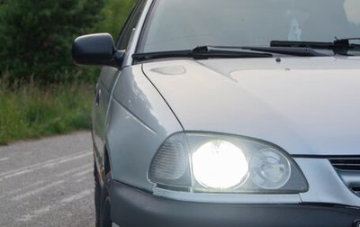 Toyota Avensis III рестайлинг, 2000 год, 350 000 рублей, 1 фотография