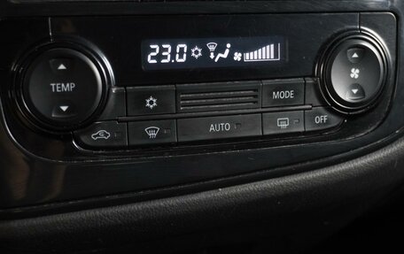 Mitsubishi Outlander III рестайлинг 3, 2013 год, 1 329 000 рублей, 15 фотография