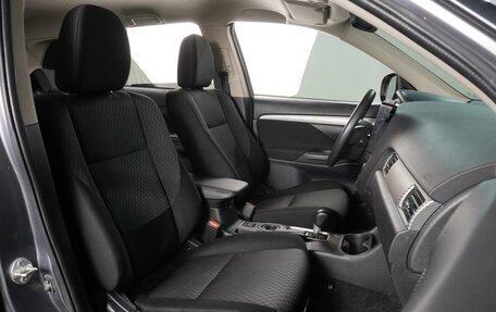 Mitsubishi Outlander III рестайлинг 3, 2013 год, 1 329 000 рублей, 8 фотография