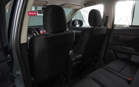 Mitsubishi Outlander III рестайлинг 3, 2013 год, 1 329 000 рублей, 11 фотография
