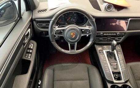 Porsche Macan I рестайлинг, 2021 год, 4 780 596 рублей, 7 фотография