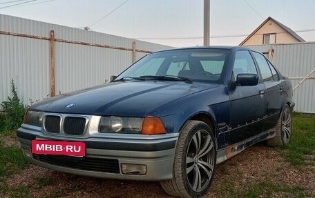 BMW 3 серия, 1994 год, 250 000 рублей, 4 фотография