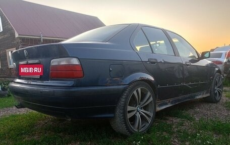 BMW 3 серия, 1994 год, 250 000 рублей, 8 фотография