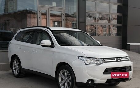 Mitsubishi Outlander III рестайлинг 3, 2012 год, 1 500 000 рублей, 3 фотография