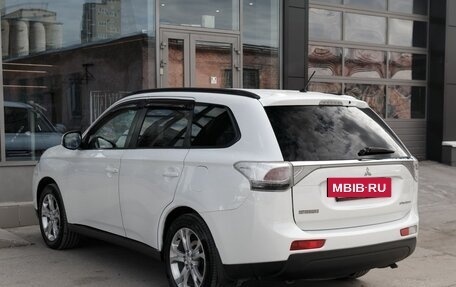 Mitsubishi Outlander III рестайлинг 3, 2012 год, 1 500 000 рублей, 7 фотография