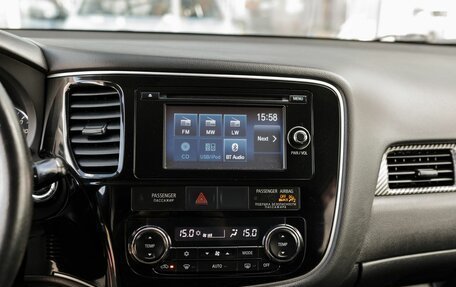Mitsubishi Outlander III рестайлинг 3, 2012 год, 1 500 000 рублей, 14 фотография