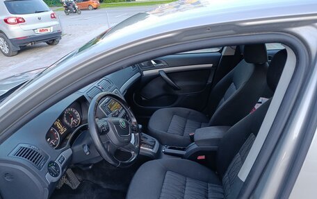Skoda Octavia, 2010 год, 750 000 рублей, 2 фотография