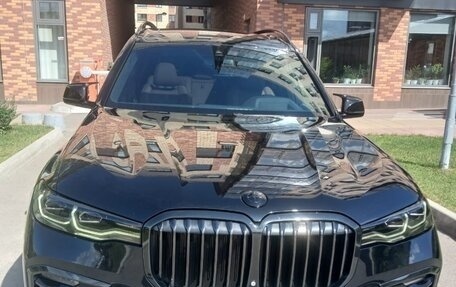 BMW X7, 2021 год, 8 100 000 рублей, 3 фотография