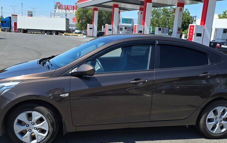 Hyundai Solaris II рестайлинг, 2014 год, 1 000 000 рублей, 5 фотография