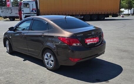 Hyundai Solaris II рестайлинг, 2014 год, 1 000 000 рублей, 20 фотография