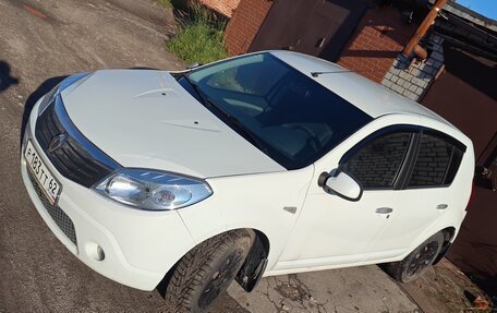 Renault Sandero I, 2013 год, 710 000 рублей, 3 фотография