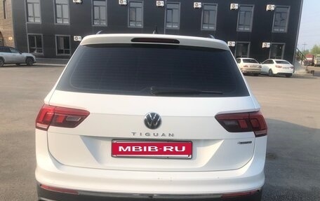 Volkswagen Tiguan II, 2021 год, 3 000 000 рублей, 4 фотография