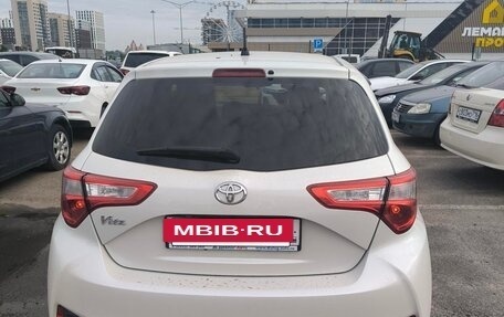 Toyota Vitz, 2018 год, 808 000 рублей, 3 фотография