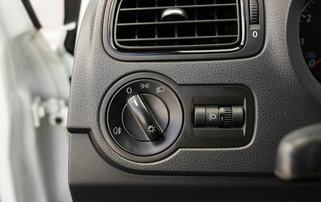 Volkswagen Polo VI (EU Market), 2018 год, 1 130 000 рублей, 18 фотография