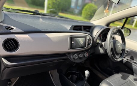 Toyota Vitz, 2012 год, 720 000 рублей, 6 фотография