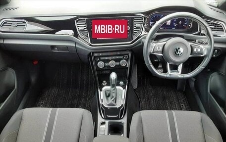 Volkswagen T-Roc I, 2022 год, 1 322 222 рублей, 7 фотография