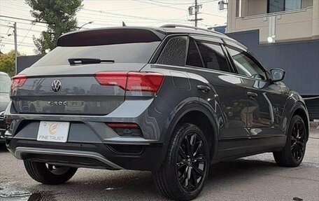 Volkswagen T-Roc I, 2022 год, 1 322 222 рублей, 19 фотография